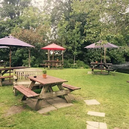 The Eagle And Child Hotel Staveley (Cumbria)