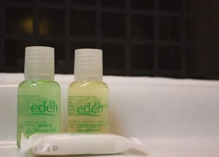 Hotel The Eagle And Child Staveley (Cumbria)